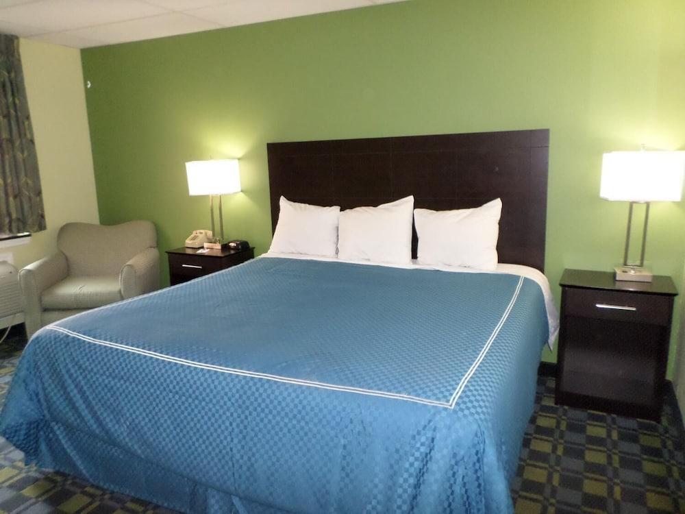 Travelodge By Wyndham Cleveland Lakewood Dış mekan fotoğraf